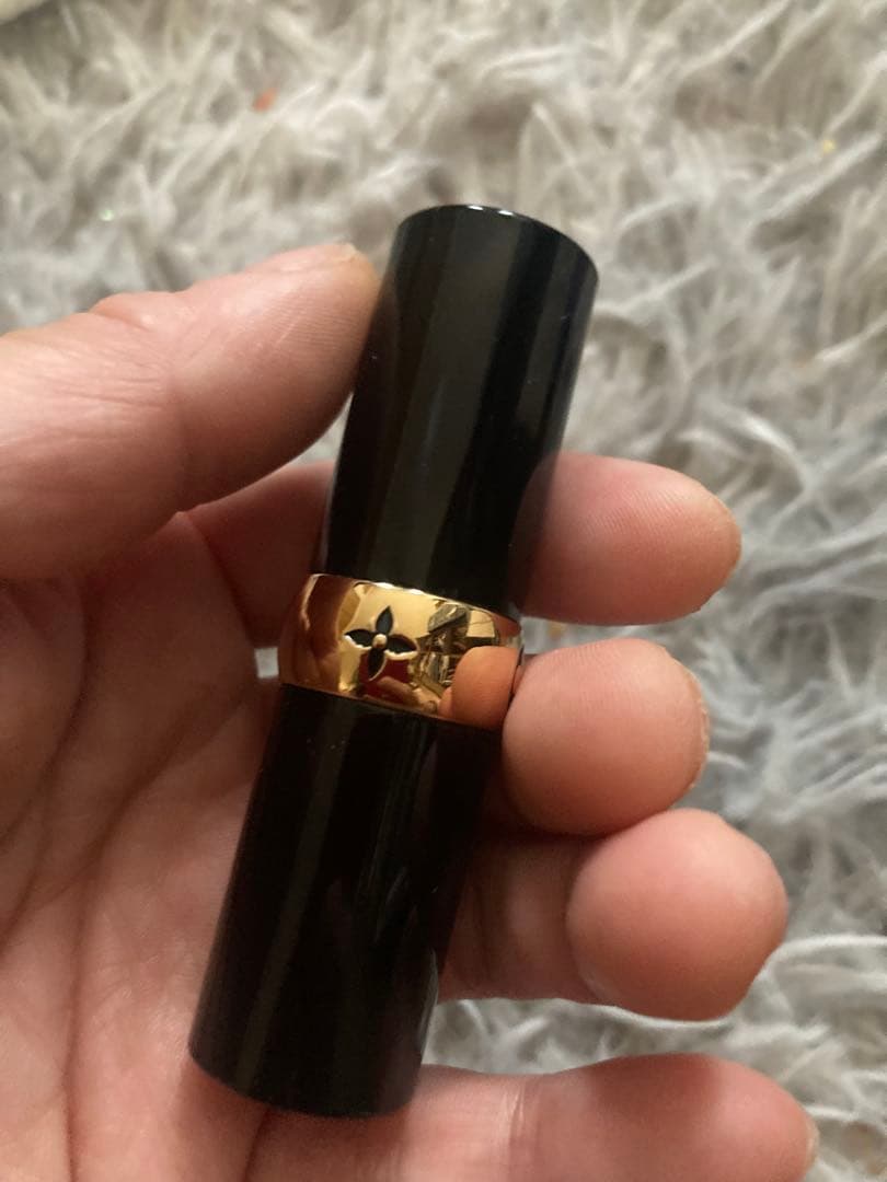 LV ROUGE LOUIS VUITTON ブラックリップ