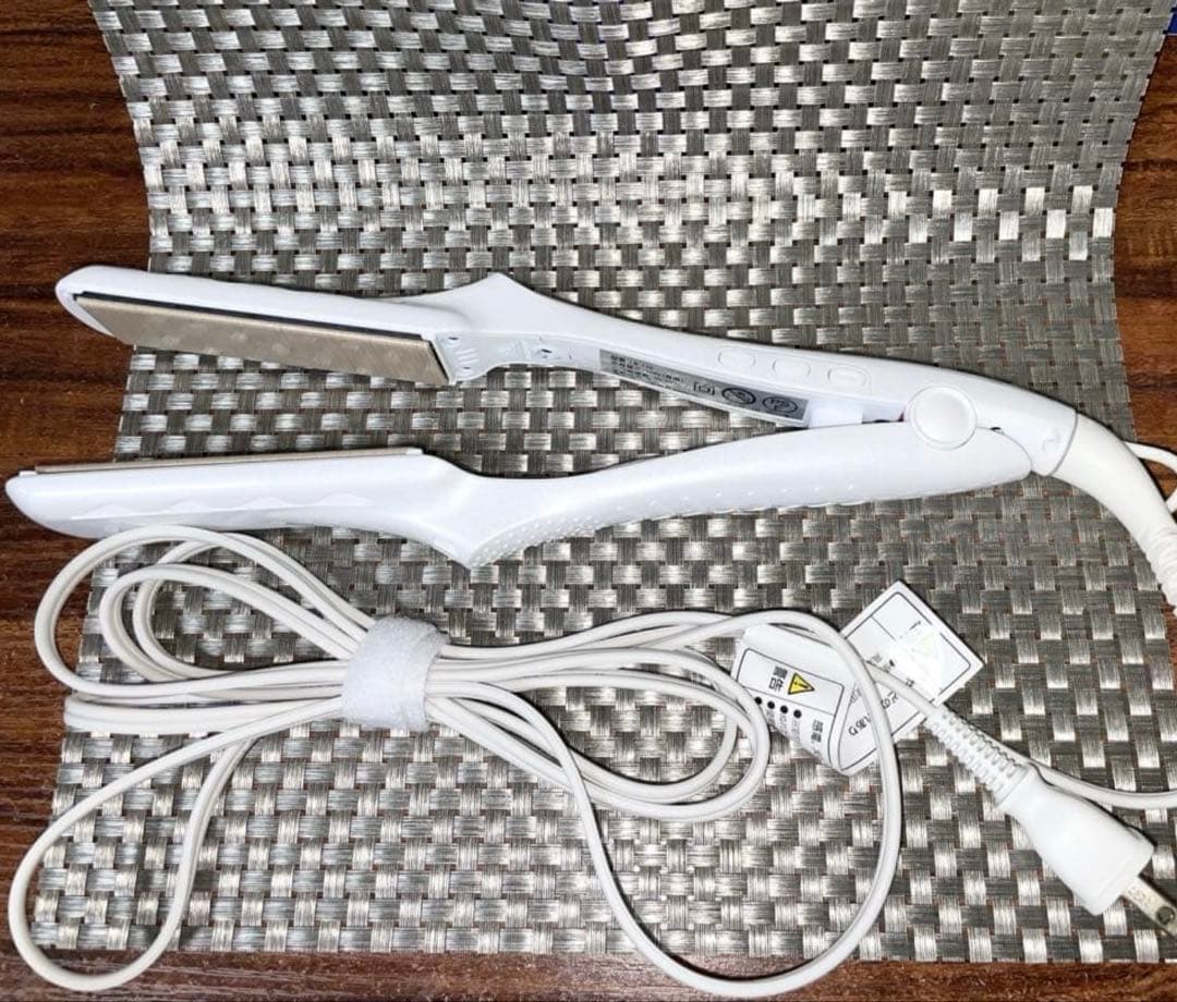 1度と試し使用のみ★KINUJO 絹女 ストレート アイロン LM-125