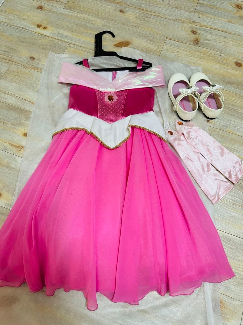 m*a様 ビビディバビディブティック　オーロラ姫　ドレス　100