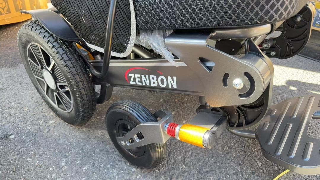 車椅子 電動 電動車いす 30km長距離走行 軽量 折畳み 自動折りたたみ