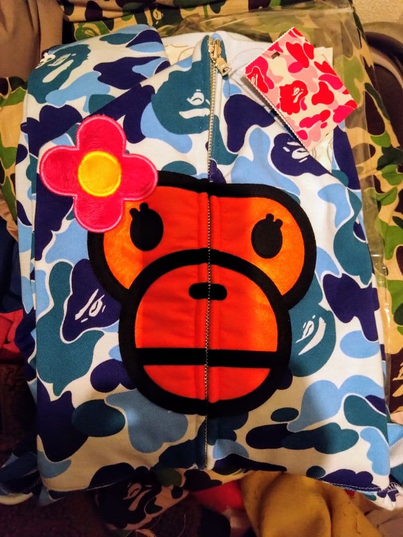 専用出品 A BATHING APE クロップドパーカー