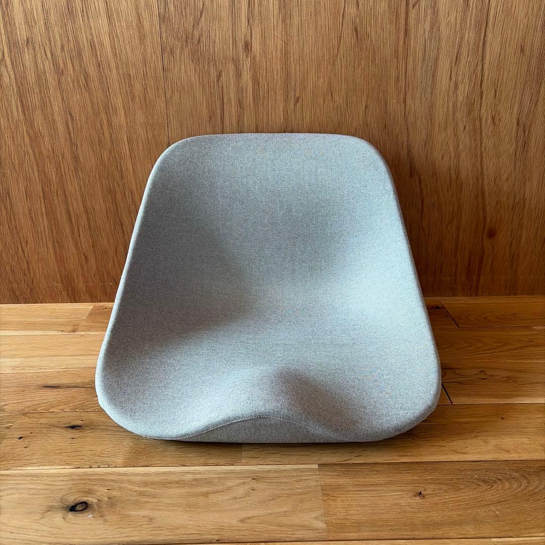 &MEDICAL KURA SEAT HB グレー　座椅子　シート