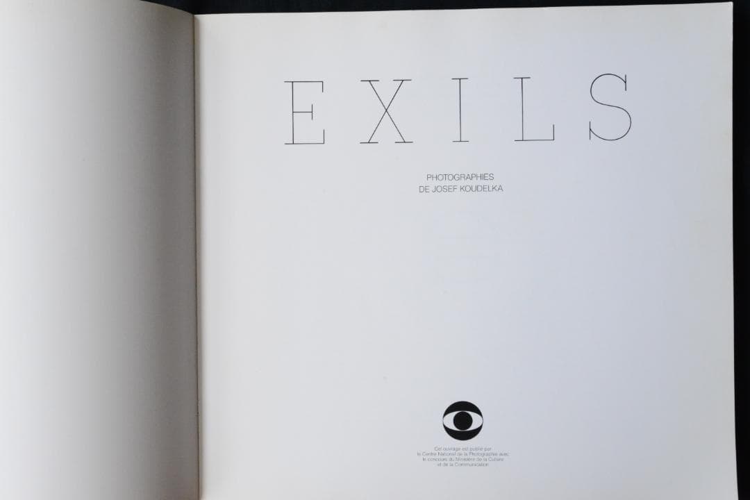 【Josef Koudelka:Exils 】サイン入　１９８８年