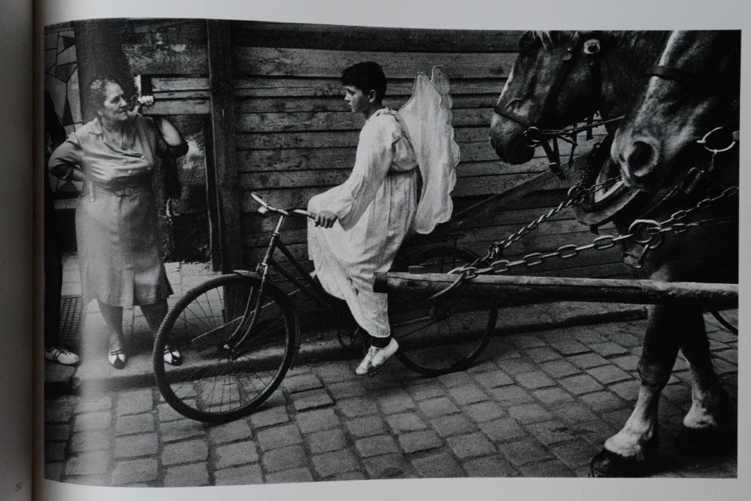 【Josef Koudelka:Exils 】サイン入　１９８８年