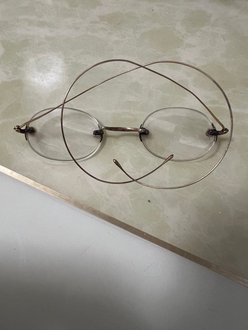 金属製オーバルレンズ老眼鏡 K18刻印