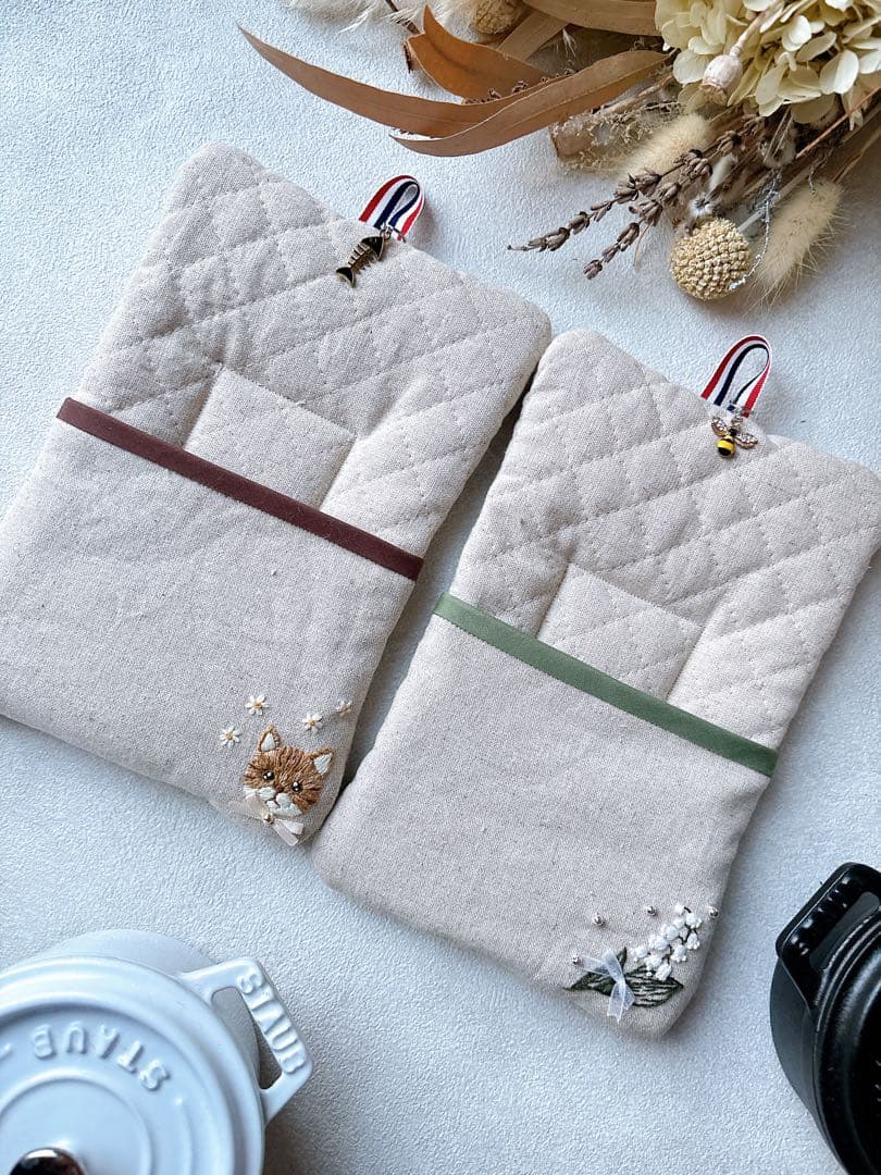 【みるく】パクパク四角ミトン　マルチクロス40cm四方　ねこ　すずらん