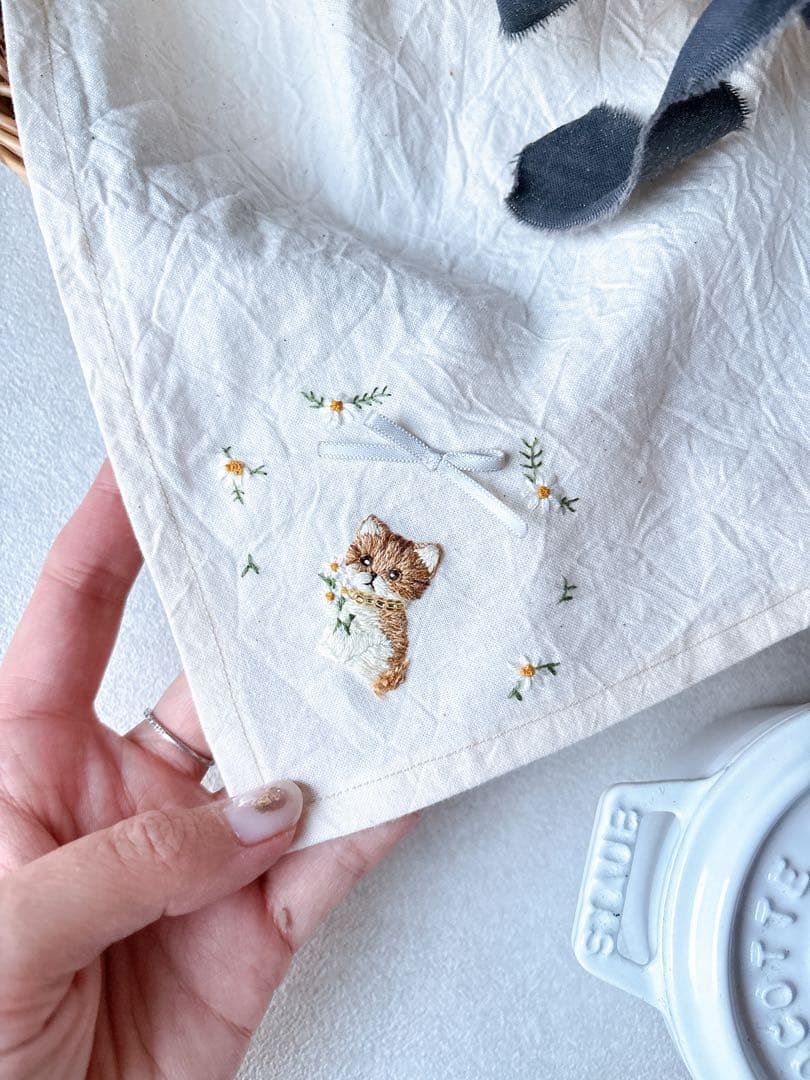 【みるく】パクパク四角ミトン　マルチクロス40cm四方　ねこ　すずらん