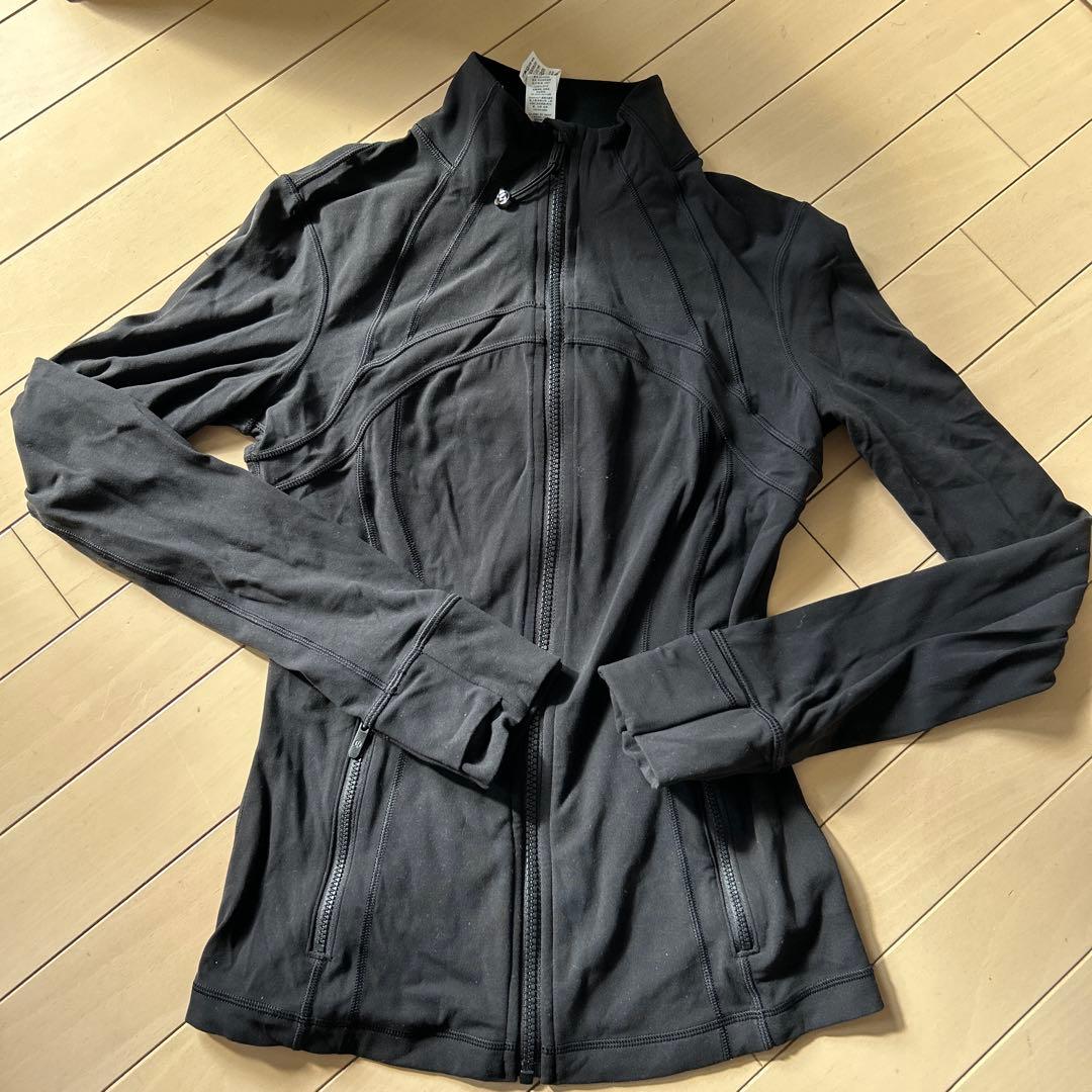 【美品】ルルレモン　ディファイン　ジャケット　nulu サイズ6 ブラック
