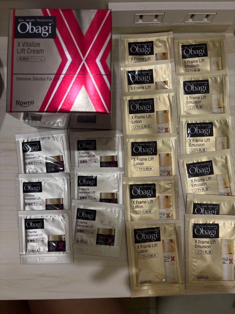 オバジ　9/10発売Obagi X バイタライズ　リフトクリーム50g