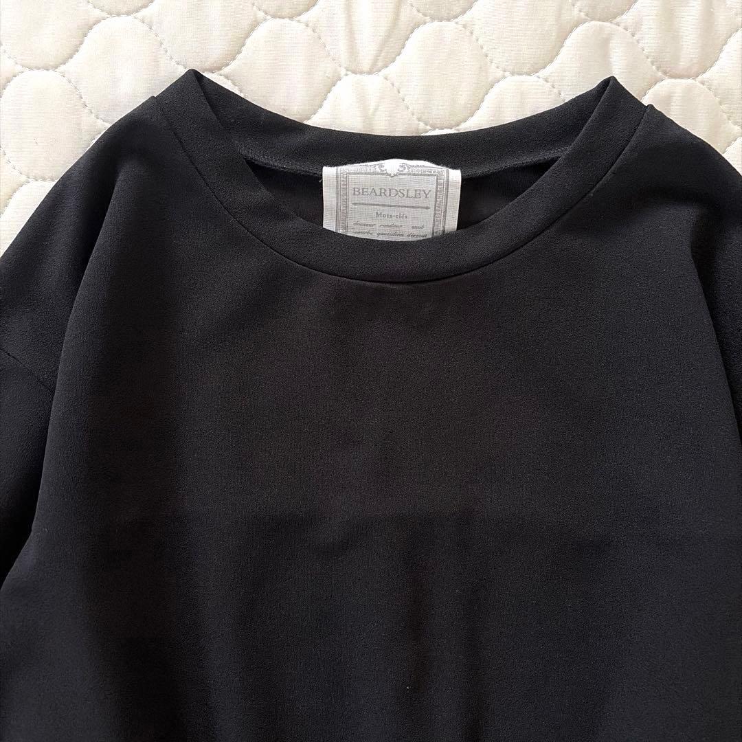 【美品】BEARDSLEY ビアズリー✴︎Tブラウス　ブラック　FREE