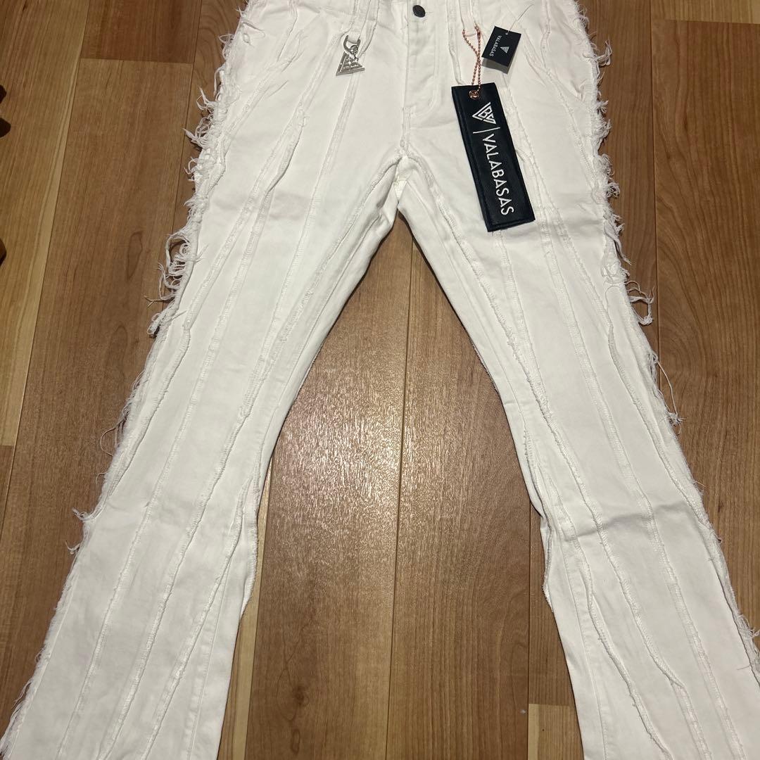 valabasas【新品未使用】ホワイトクラッシュフレアデニム 32