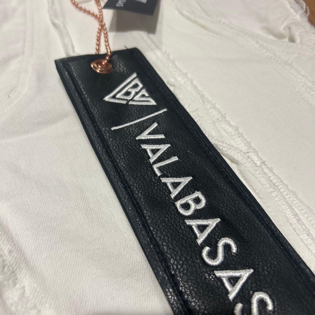 valabasas【新品未使用】ホワイトクラッシュフレアデニム 32