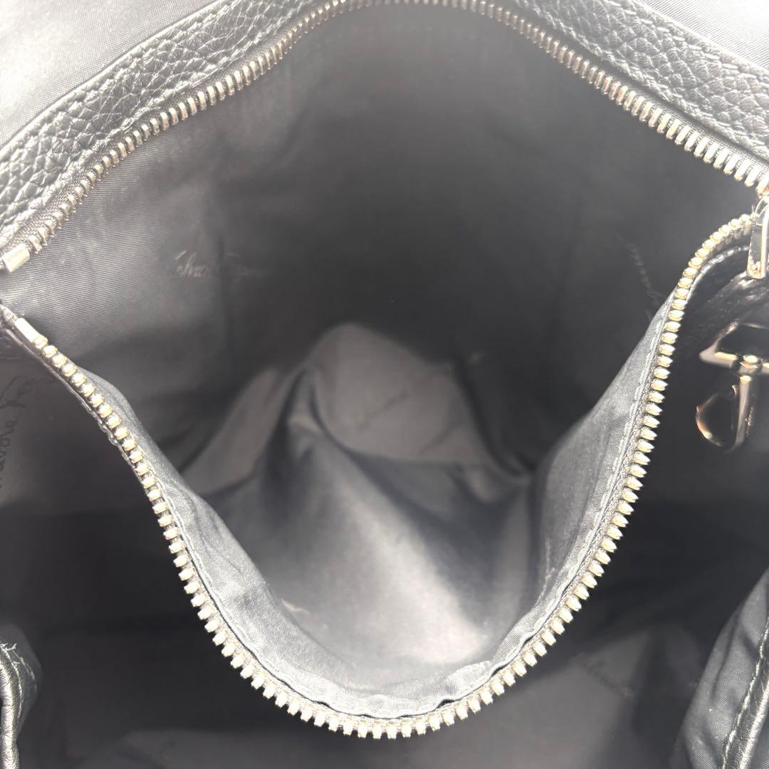 極美品 サルヴァトーレフェラガモ 2way ビジネスバッグ レザー スタッズ 黒