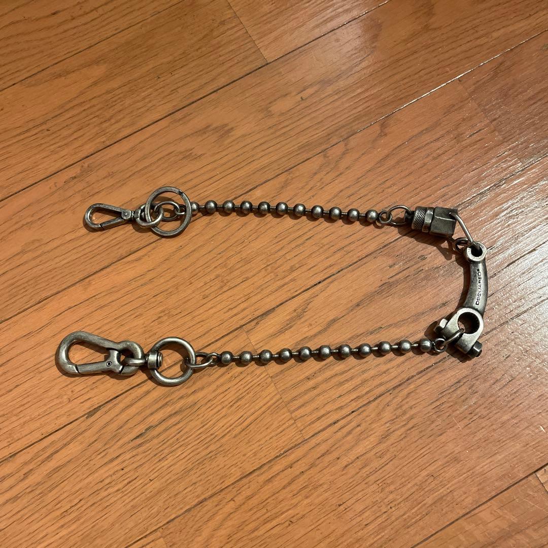 DSQUARED2 ボールチェーン　ウォレットチェーン　ボルトモチーフ