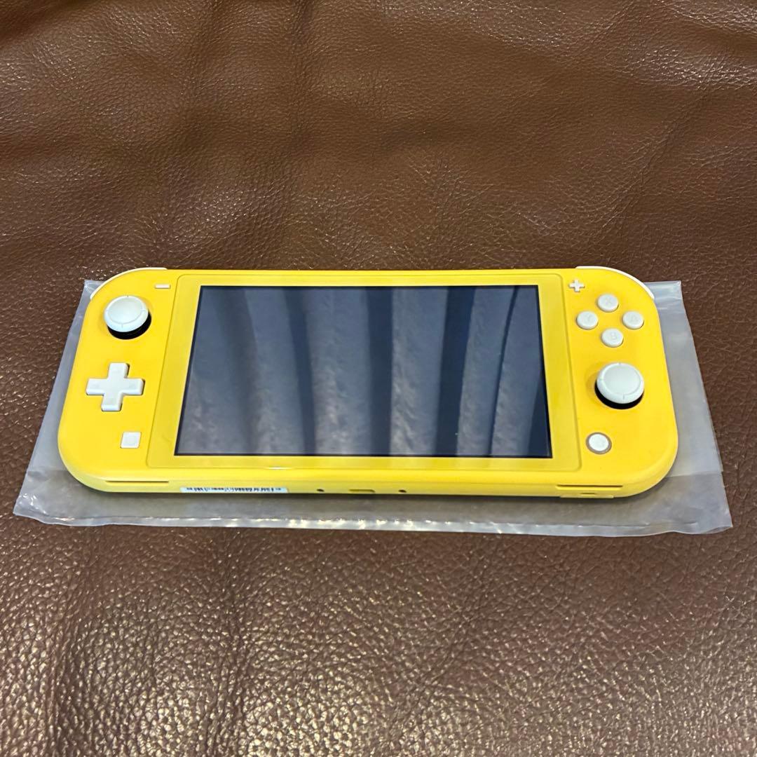 Nintendo Switch Lite イエロー ハードケース付き