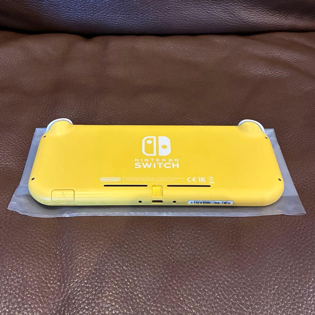 Nintendo Switch Lite イエロー ハードケース付き