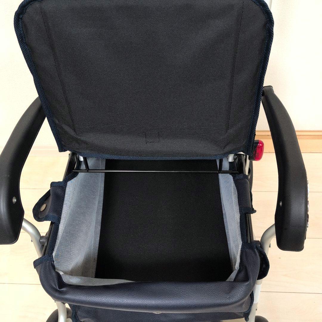 幸和製作所　ウォーキングステッキキャスター(杖立て付) 300