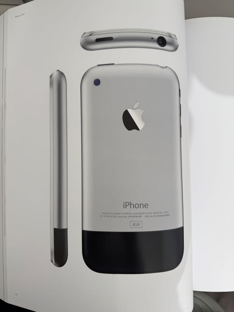 【最終値下】Designed by Apple in California(大）