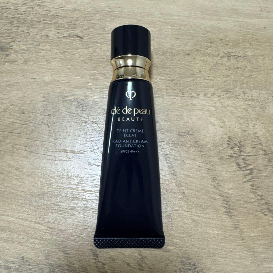 クレドポーボーテ　タンクレームエクラn オークル20 残量39g