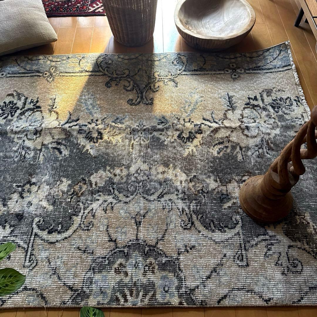 92×180-184グレイカーキ　ボタニカル柄　トルコヴィンテージラグ