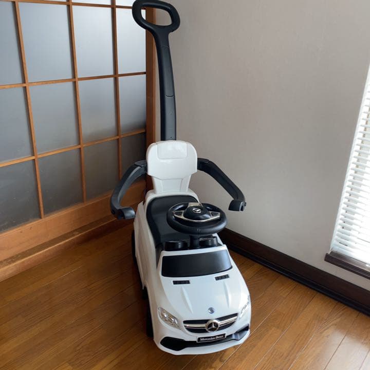 メルセデスベンツ　手押し付き