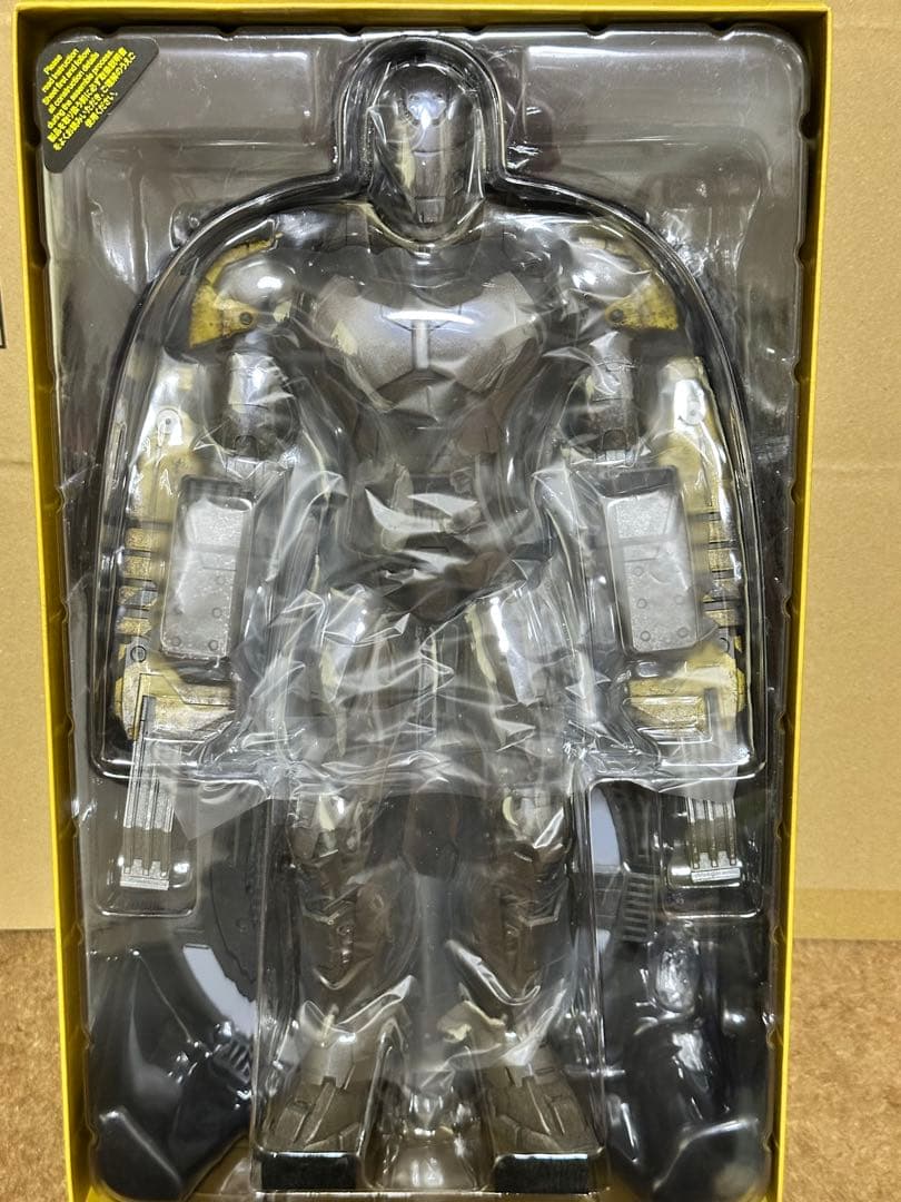 ホットトイズ　1/6 アイアンマン・マーク25 ストライカー