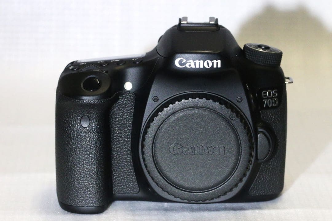 ⭐️極美品⭐️キヤノン　Canon EOS 70D ボディ