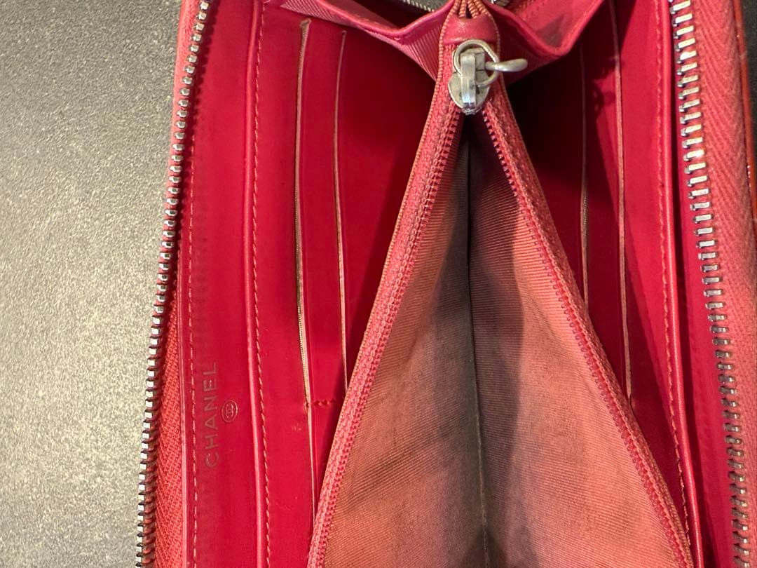 CHANEL レッド キルティング 長財布