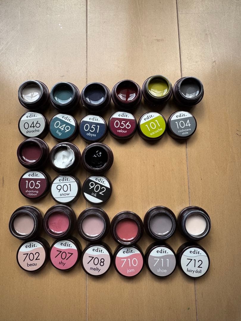 ほぼ未使用　edit ジェルネイル