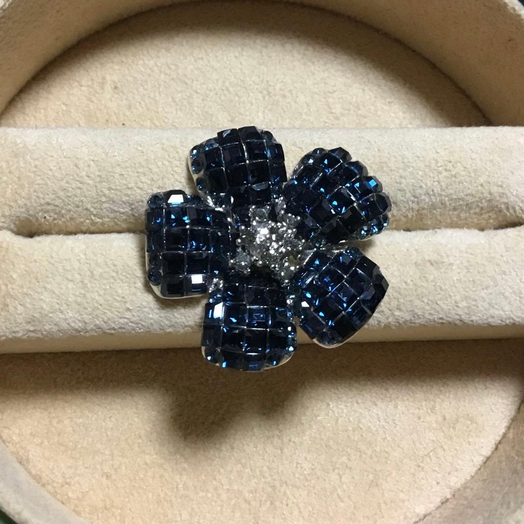 在庫一掃セール中！FOXEY 定番FLEUR お花のブローチ ネイビー