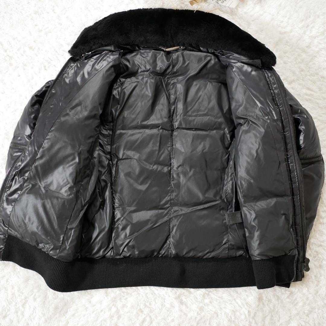 【極美品】AKM　ダウンジャケット　ファー取り外し可能　ブラック　Mサイズ