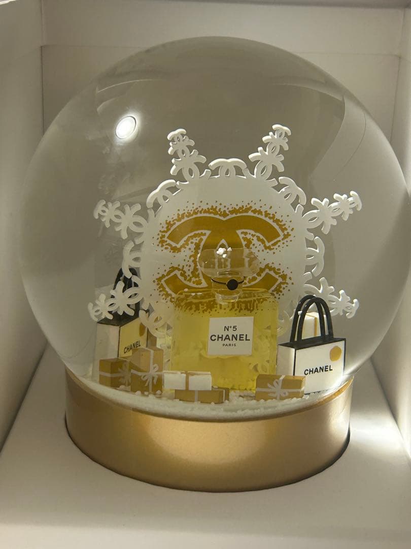 ザ*マ様 シャネル　スノードーム　2024ホリデー　ノベルティ
