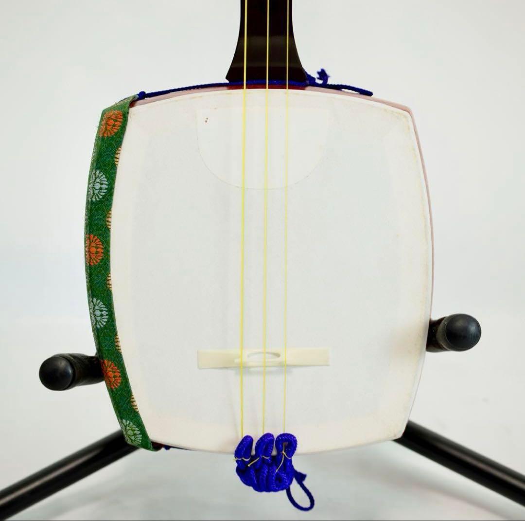 三味線本体 木製 バチ付き　【永莉】