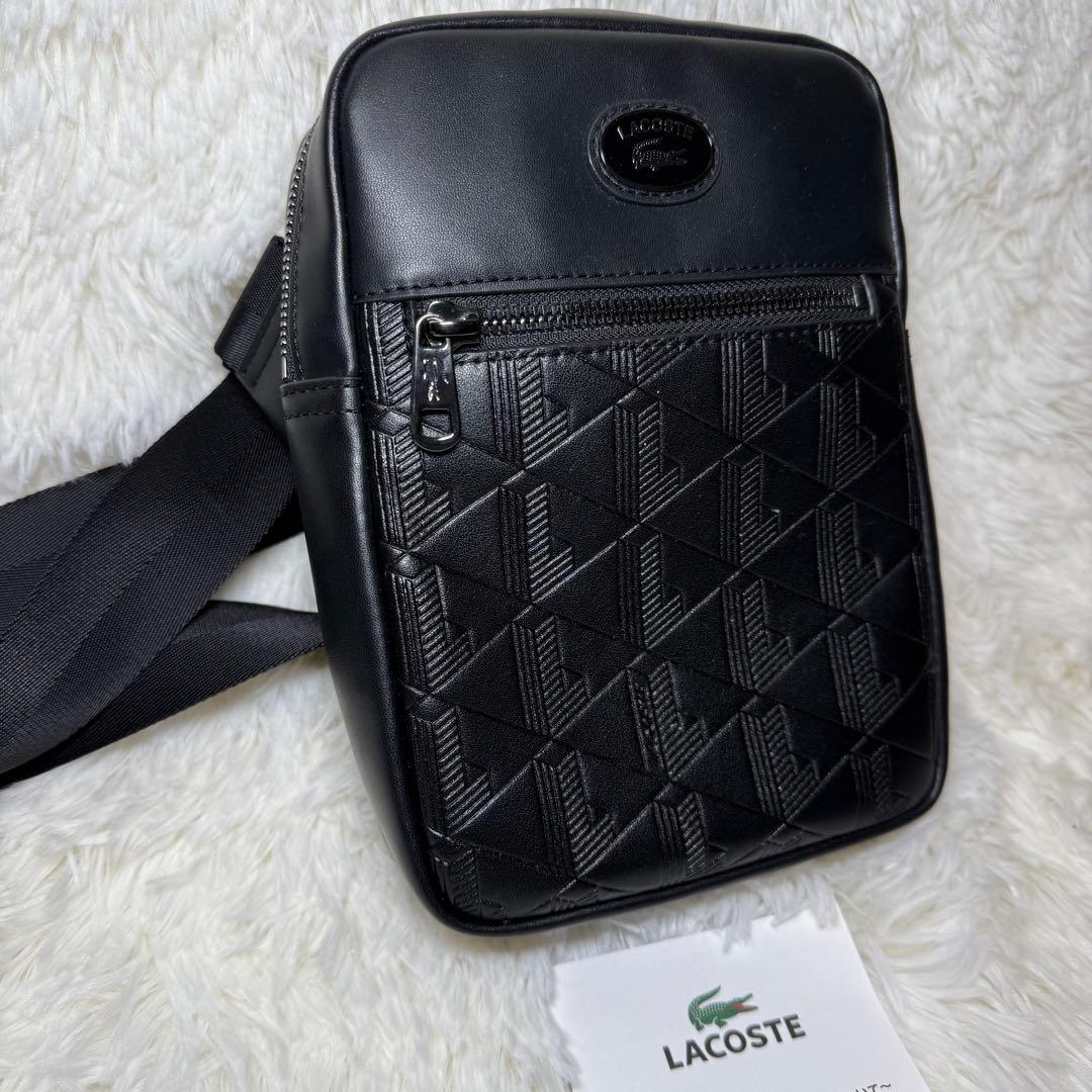 ラコステショルダーバッグ　ボディバッグ