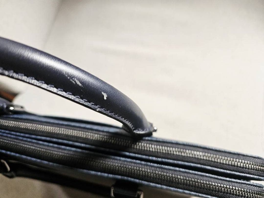 マイケルコースのビジネス用バッグ