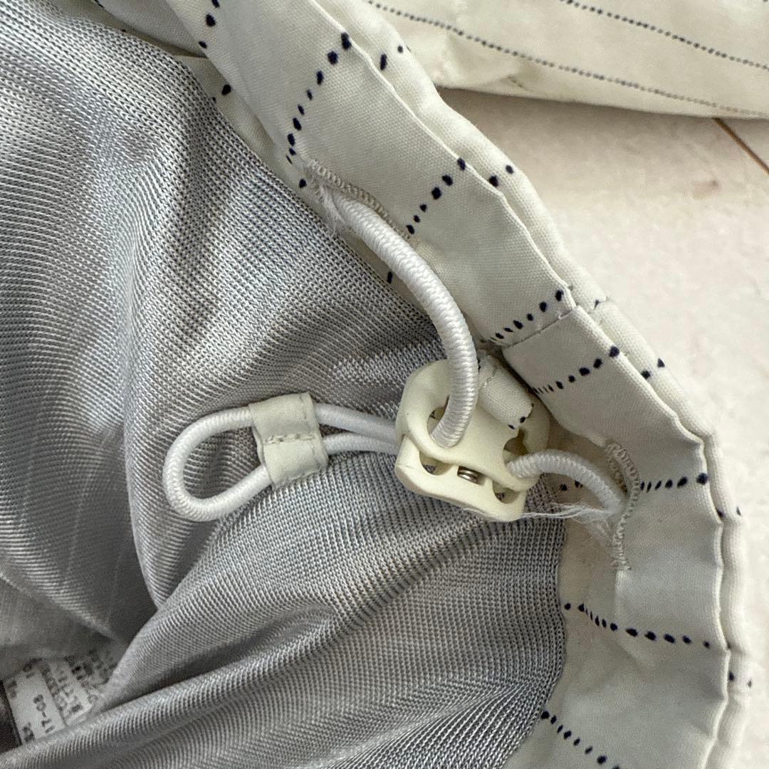 メンズジャケット LLホワイト ストライプ V字ロゴダウン