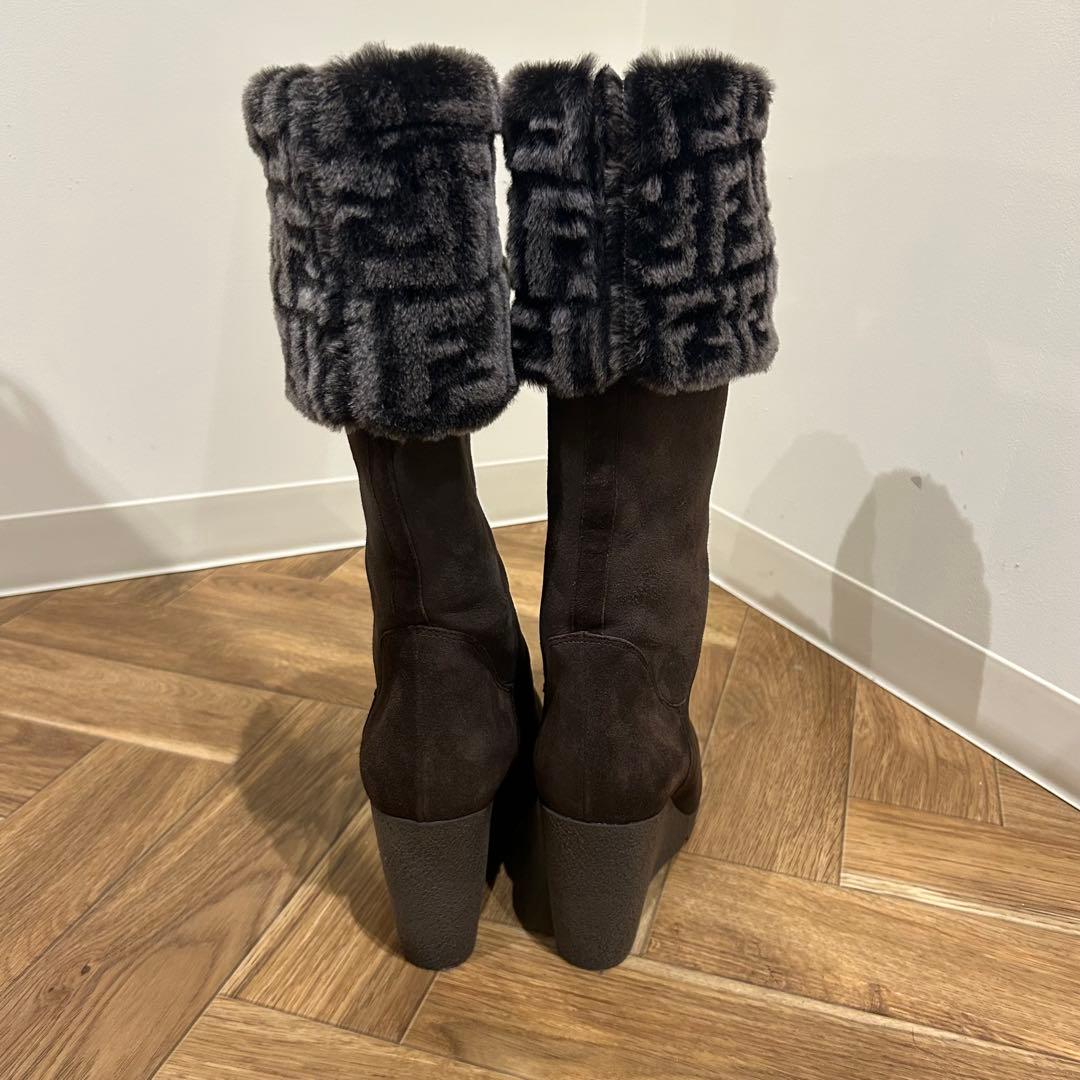 ✨未使用品✨FENDI フェンディ　ズッカ柄 FFロゴムートンブーツ　36