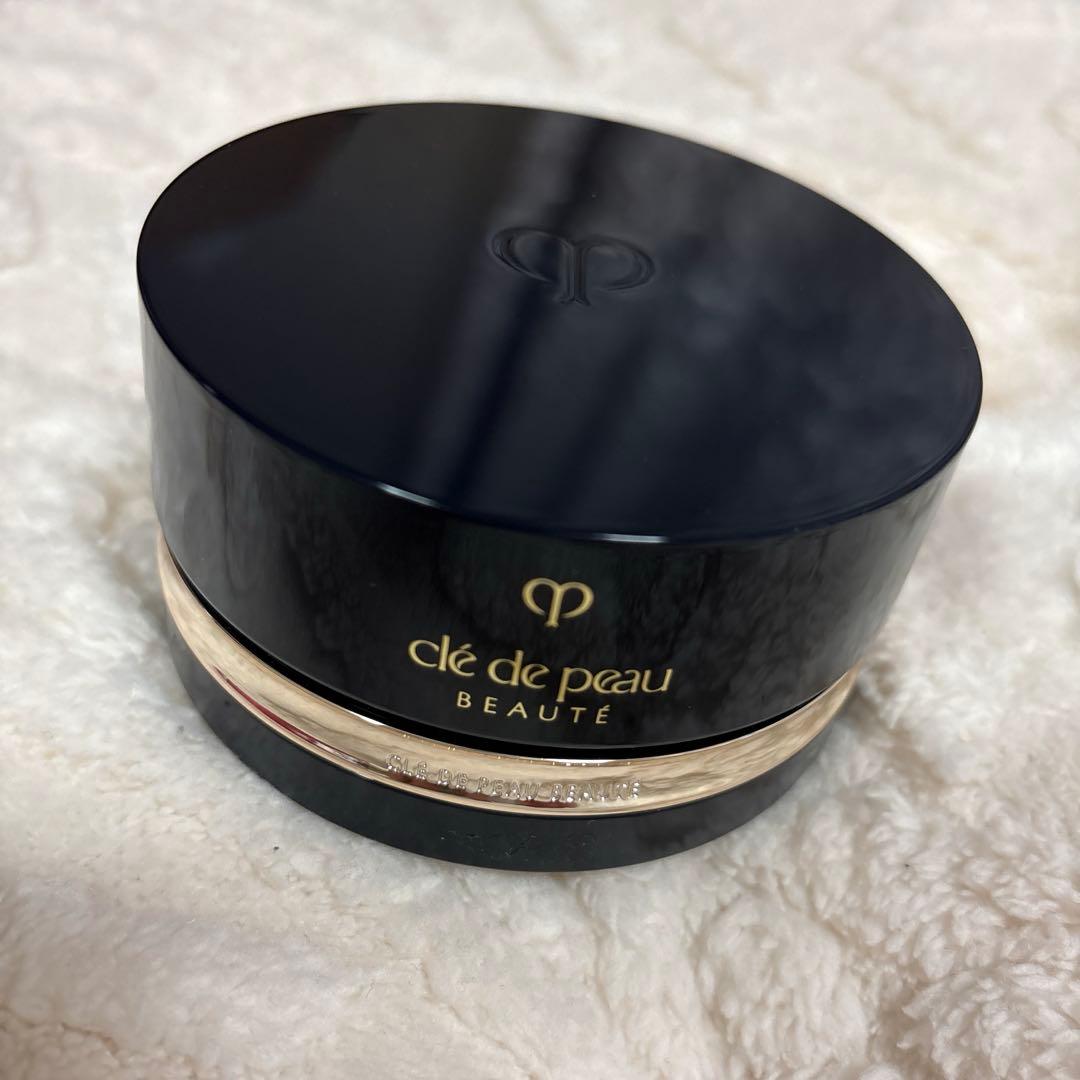 クレドポーボーテ　プードルトランスパラントn 1 ライト