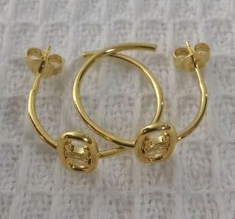 美品 C E L I N Eゴールド トリオンフ フープピアス