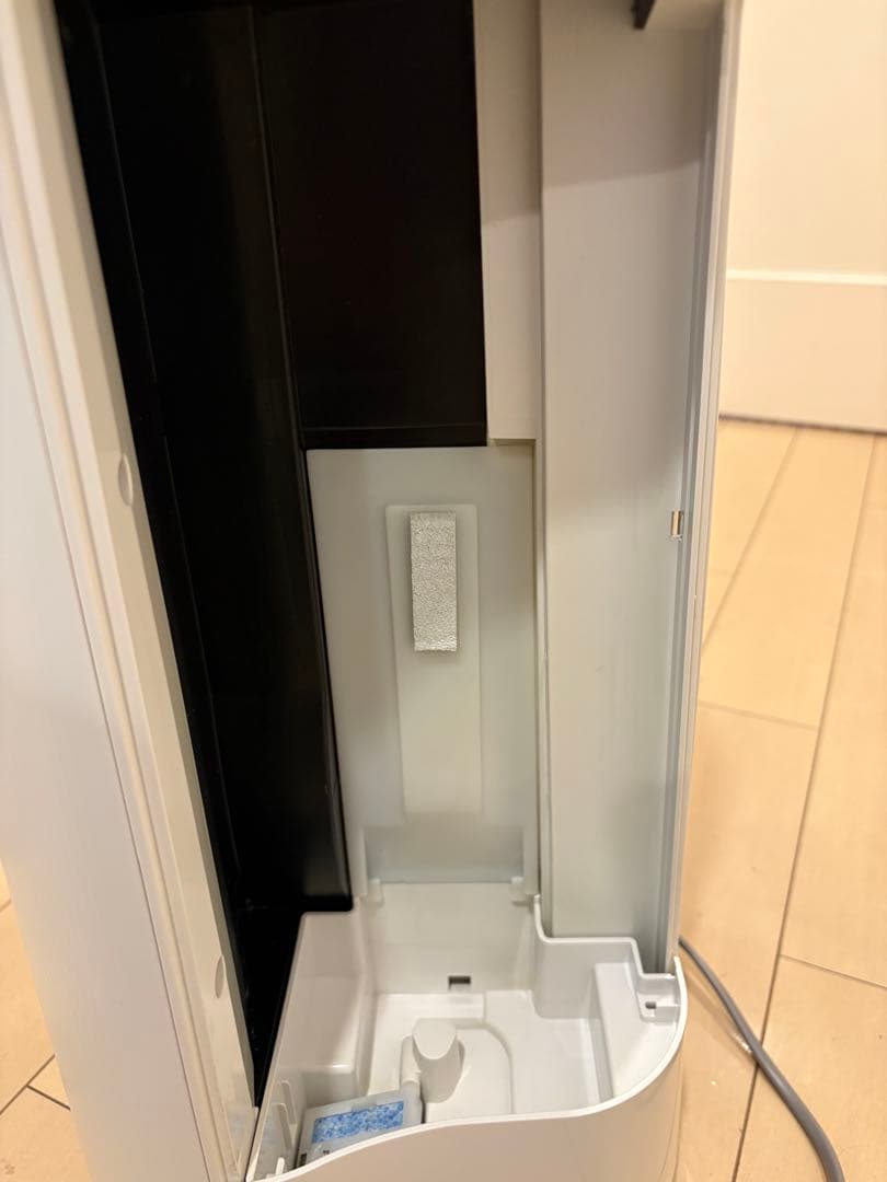 美品　SHARP 加湿空気清浄機　KC-J50-W