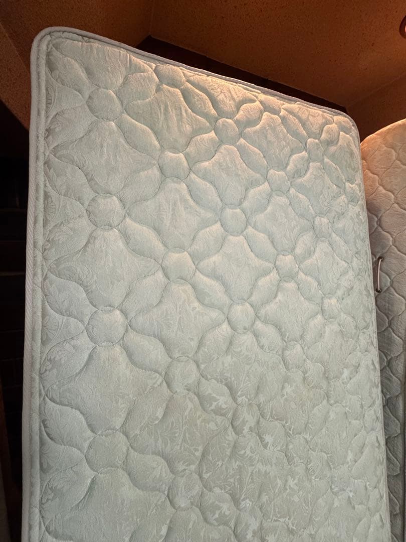 シモンズ マットレス② シングル エクストラハード