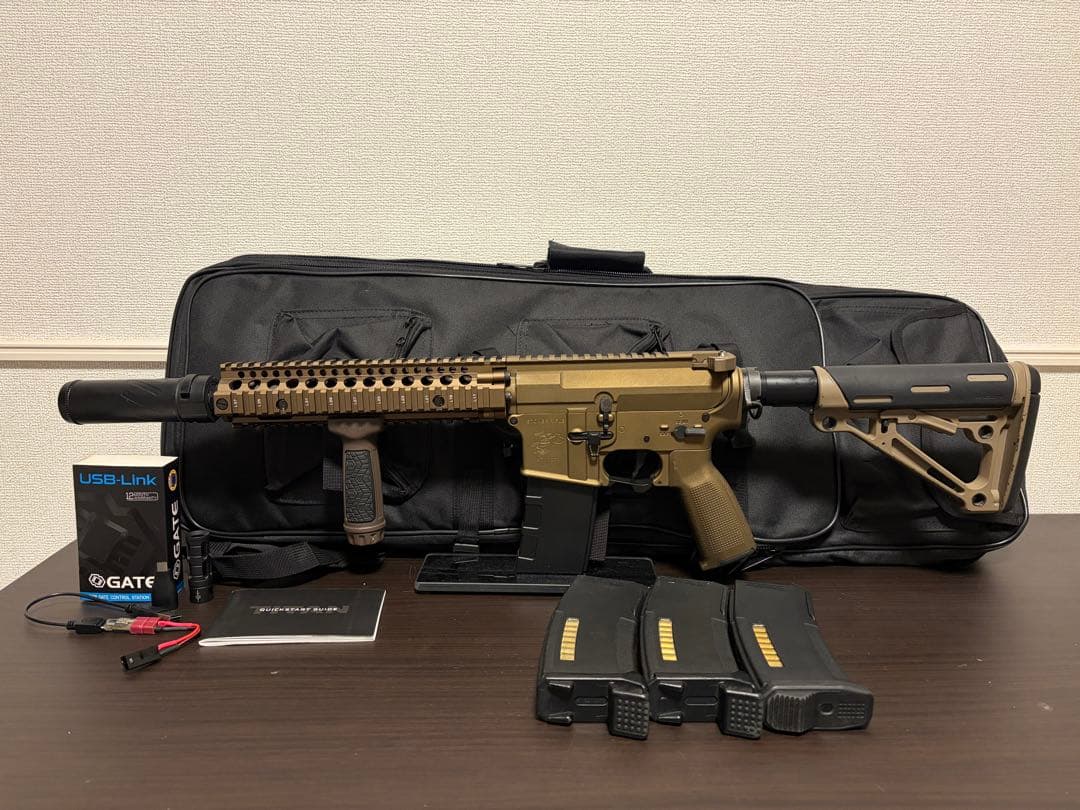 東京マルイ 次世代電動ガン CQBRカスタム 実物パーツ多数　電子トリガー内蔵