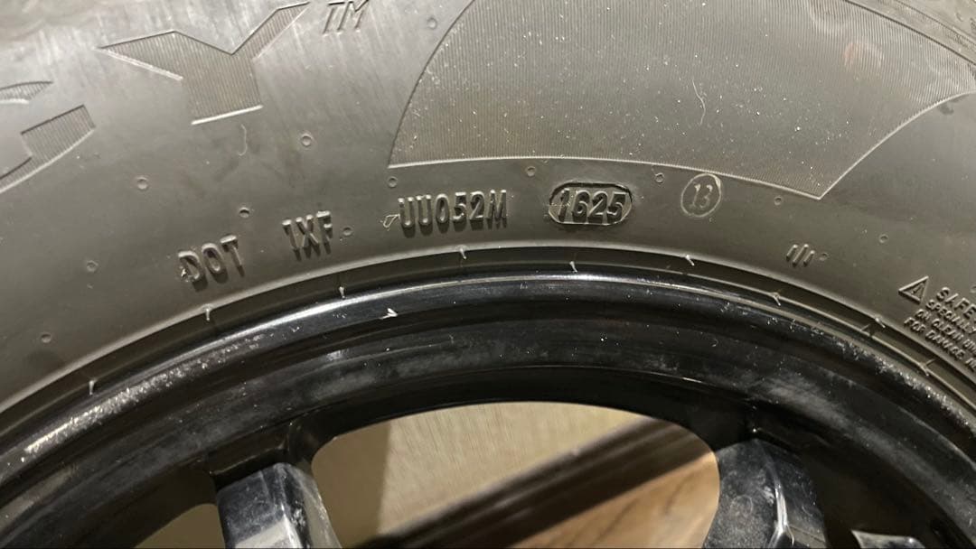 30プリウス　タイヤホイールセット