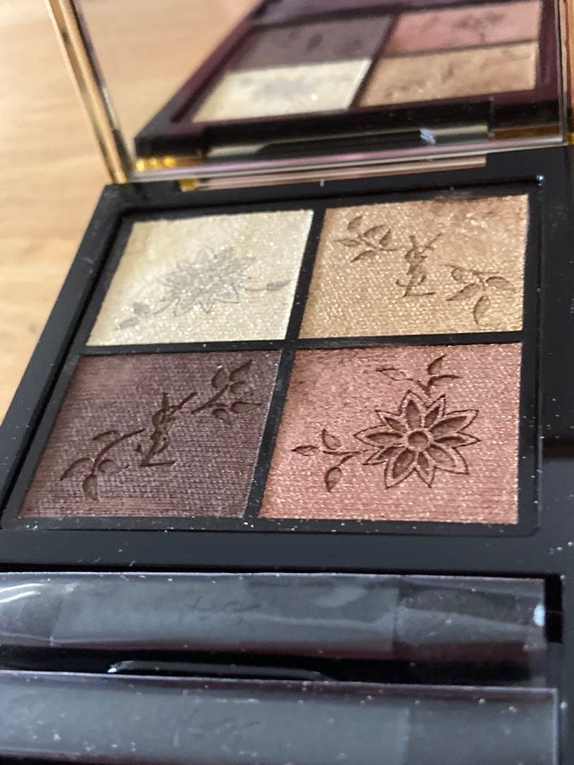 イブサンローラン クチュール ミニ クラッチ 024 コレクター