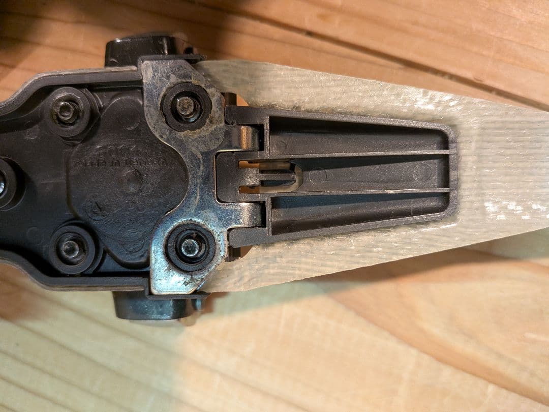 Dynafit FT12 ペア（左右セット）のテックタイプ中古ビンディングです。