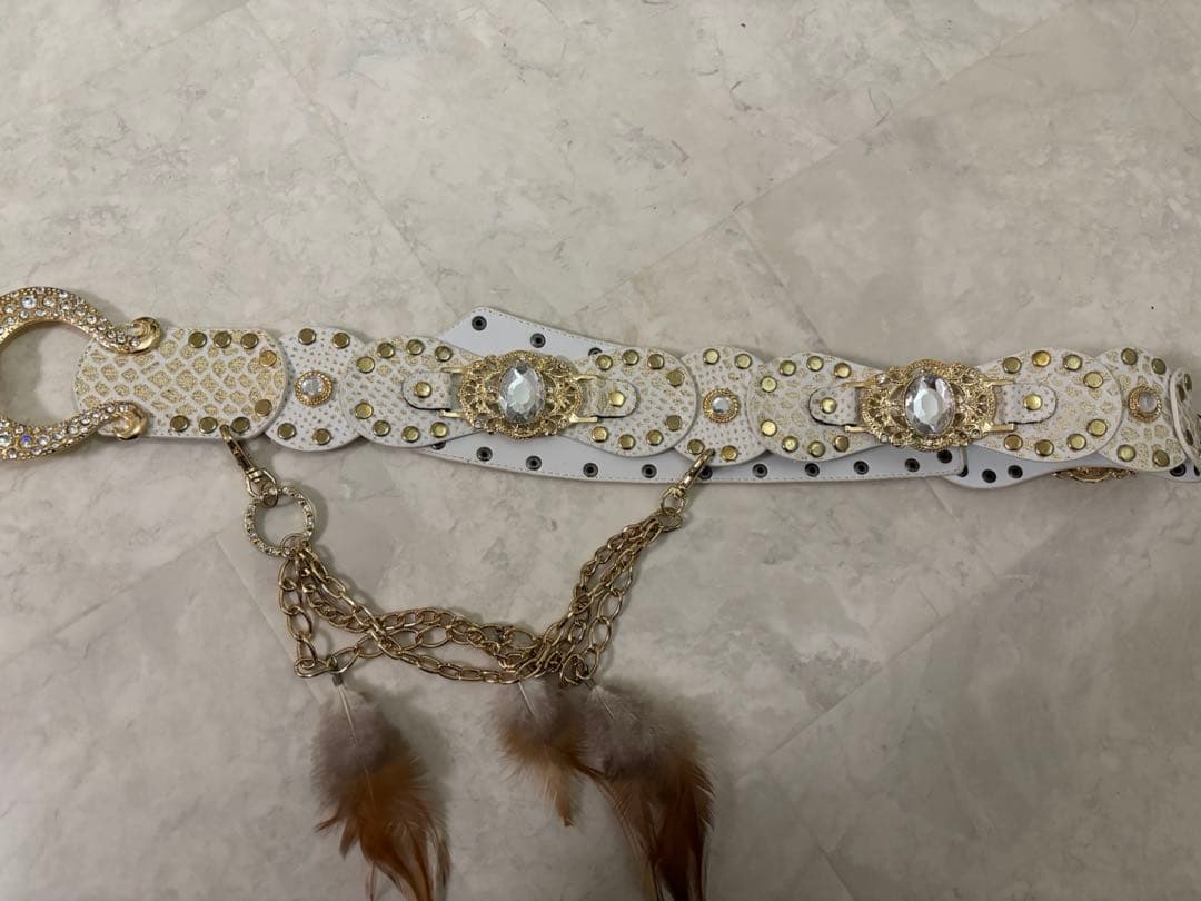 ゆりリリさん専用☆元祖d.i.a.ホワイト×ゴールドフェザーベルト