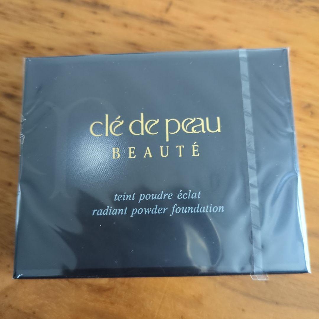 クレドポーボーテ　タンプードルエクラ　オークル10 新品未使用