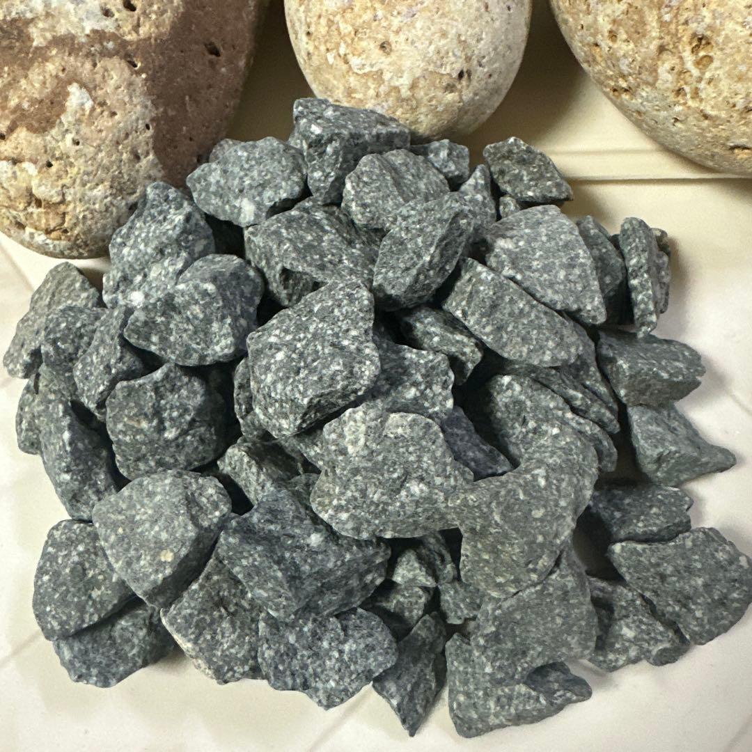 【高波動で巡りを整える｜遠野霊石×姫川薬石 天然石お風呂セット】全部で4.4k