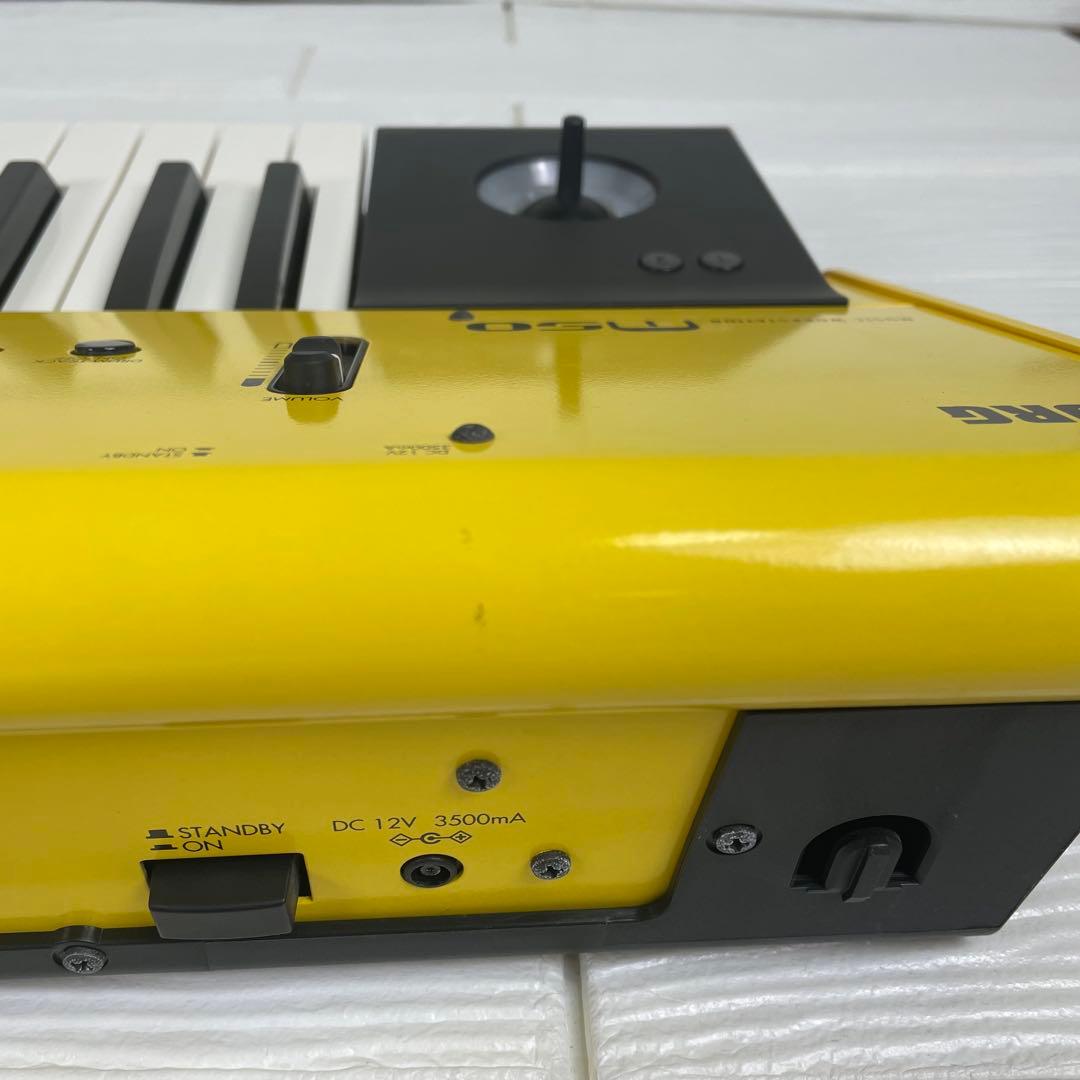 【希少】コルグ　KORG M50 シンセサイザー 61鍵 限定カラー　イエロー