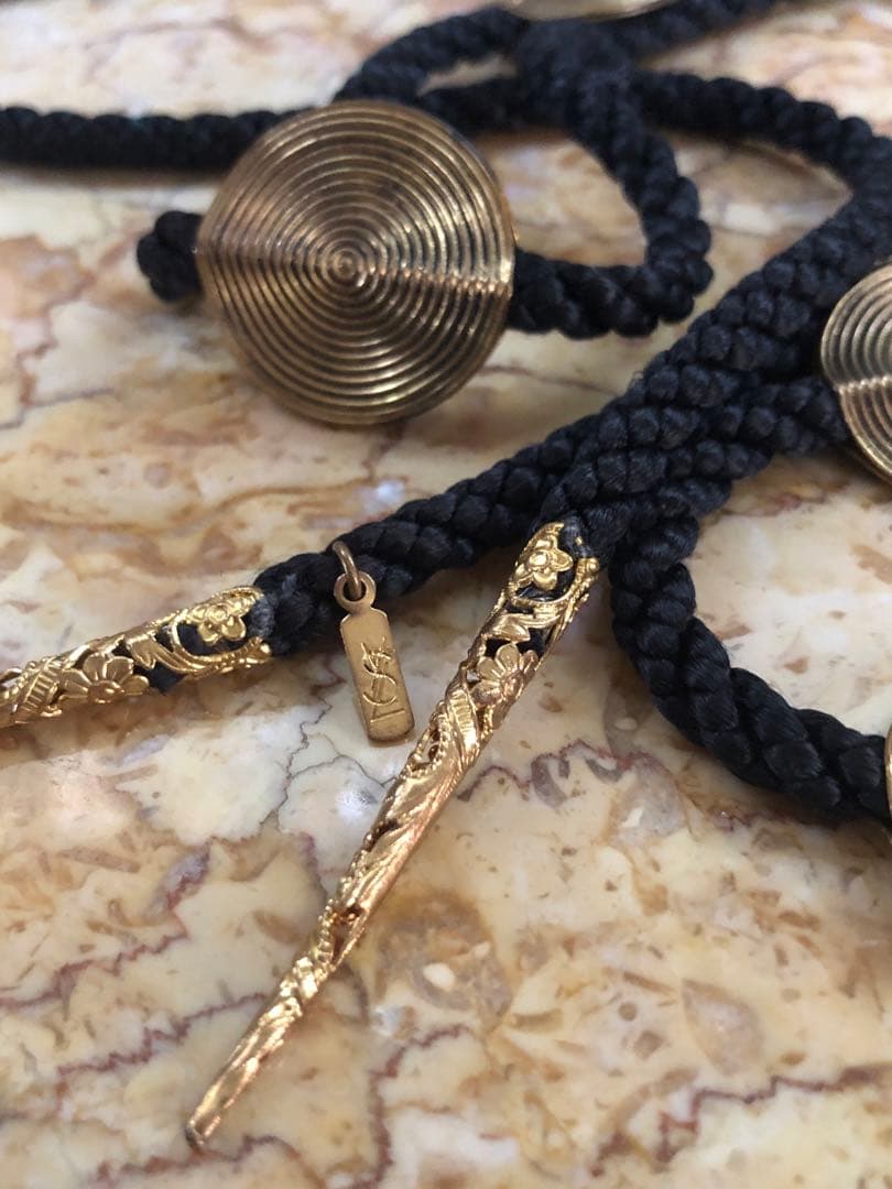 YSLイヴ・サンローラン ゴールドメダリアンのコードネックレス